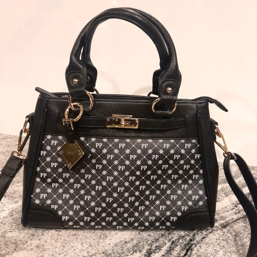 FINAL PRICE $10  DANBURY MINT Monogram "Patti" bag.